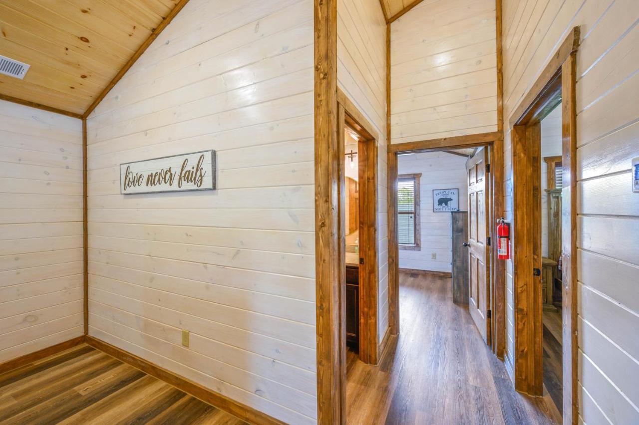 Osprey Nest Cottage Modern New Cabin พิเจนฟอร์จ ภายนอก รูปภาพ