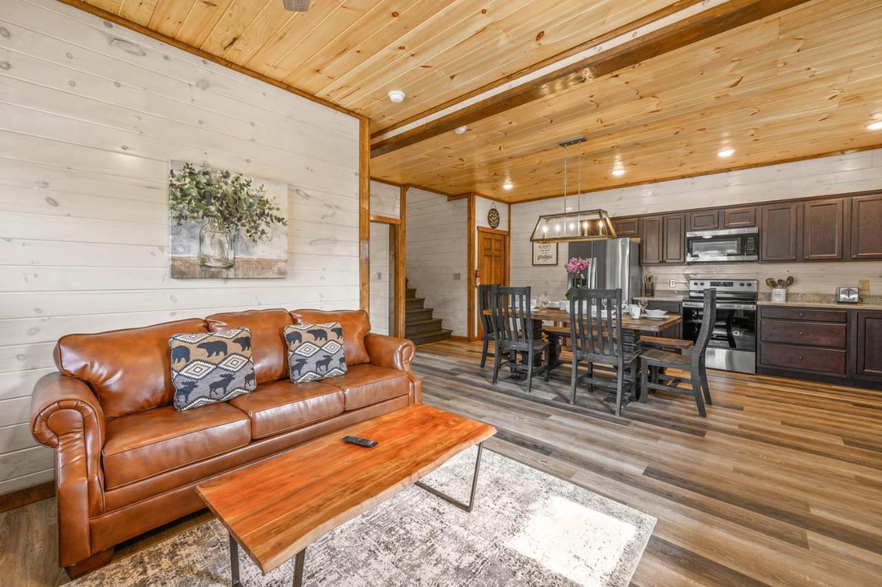 Osprey Nest Cottage Modern New Cabin พิเจนฟอร์จ ภายนอก รูปภาพ
