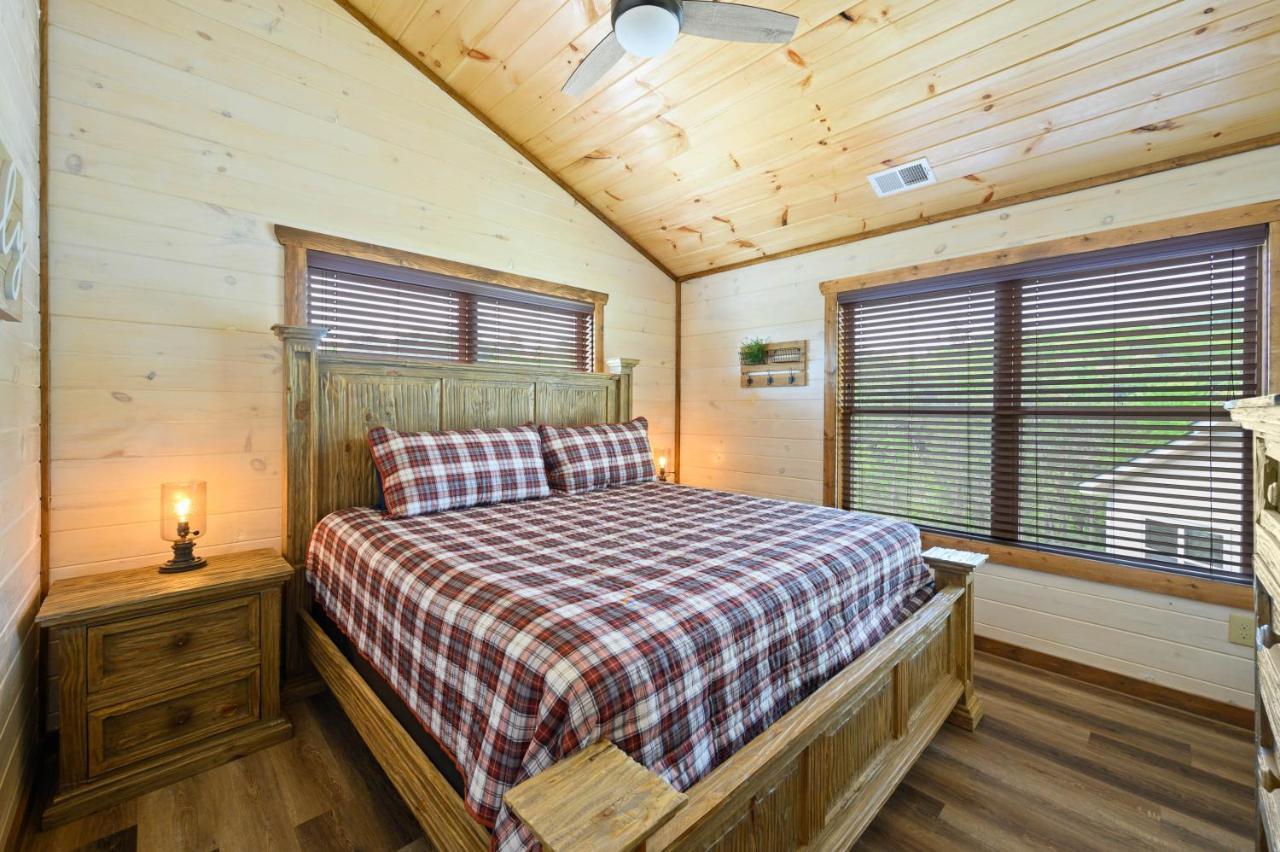 Osprey Nest Cottage Modern New Cabin พิเจนฟอร์จ ภายนอก รูปภาพ