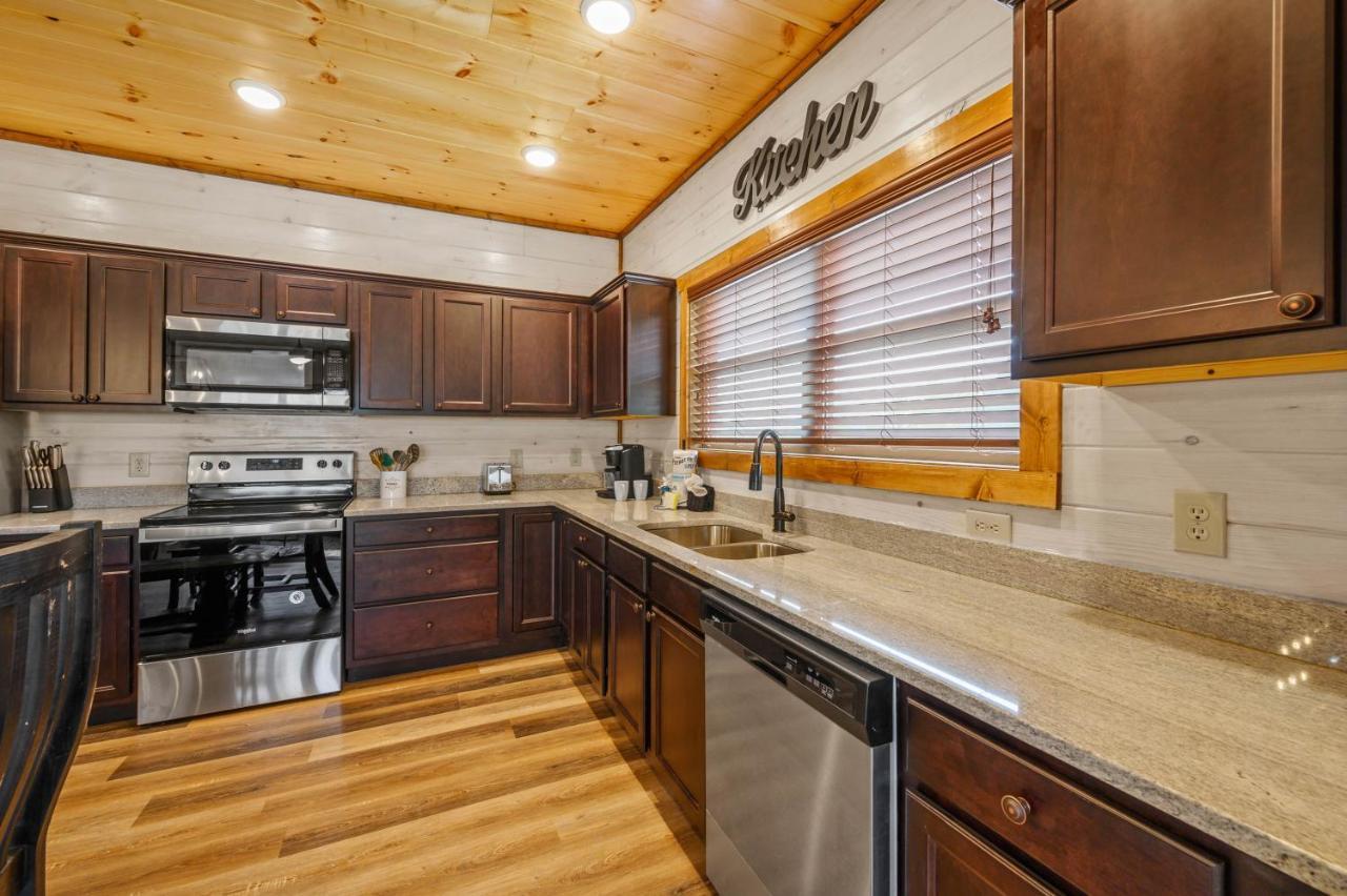 Osprey Nest Cottage Modern New Cabin พิเจนฟอร์จ ภายนอก รูปภาพ