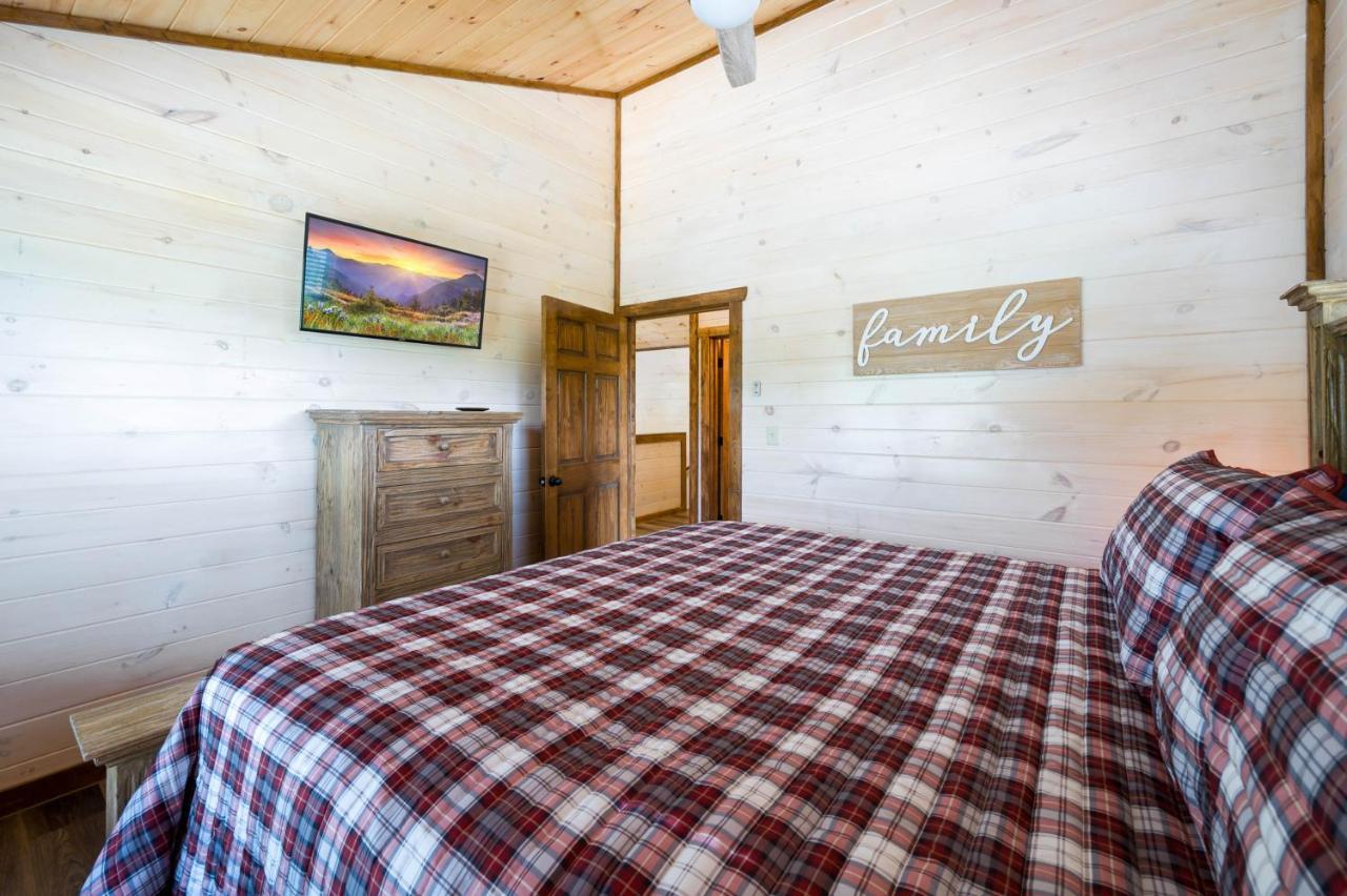 Osprey Nest Cottage Modern New Cabin พิเจนฟอร์จ ภายนอก รูปภาพ