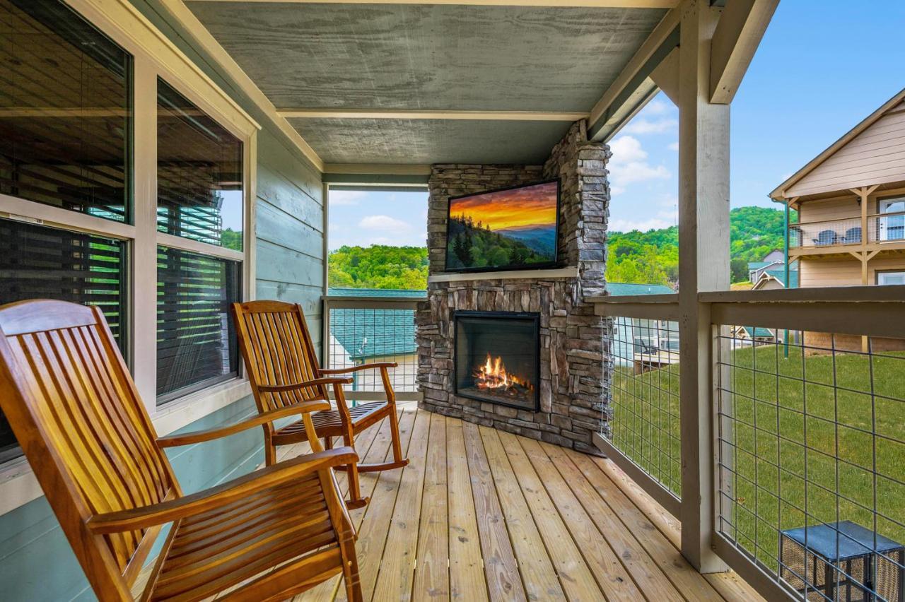 Osprey Nest Cottage Modern New Cabin พิเจนฟอร์จ ภายนอก รูปภาพ